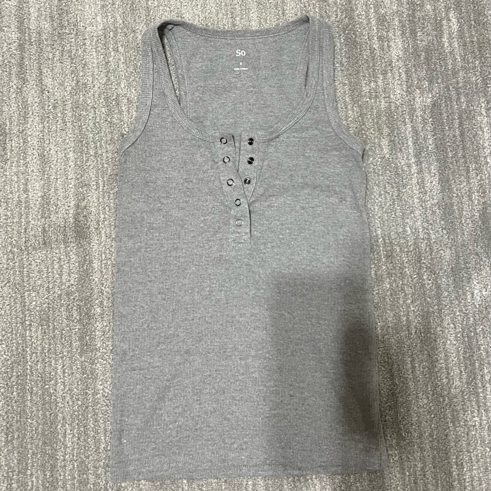SO Gray Ribbed Knit Top